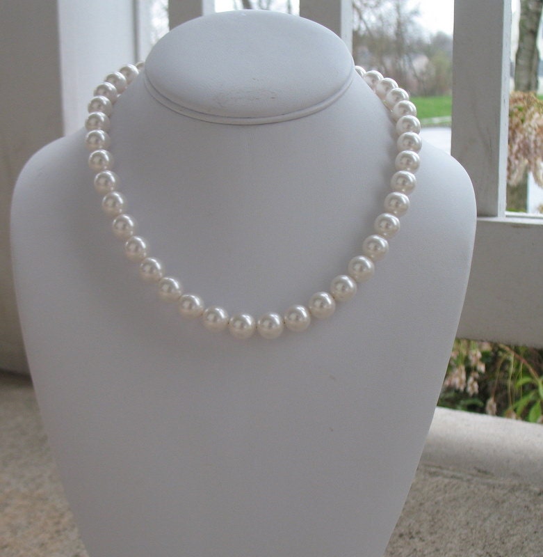 Große Perle Halskette Chunky Braut Halskette, Große Einzelne Strang Geschenke Für Brautjungfern Hochzeitsschmuck, Brautschmuck, Olivia von DeniseJewelryDesigns