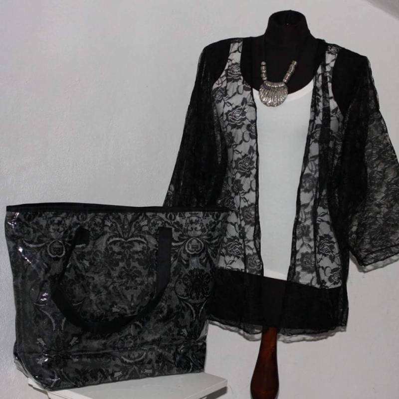 Kleid Mit Spitze Tasche Kleid Mit Spitze Tasche von Deniserubini