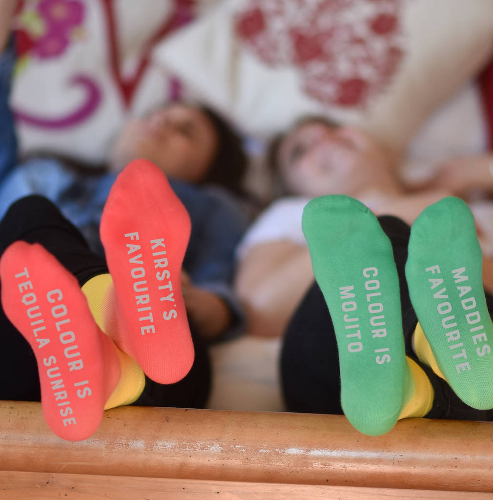 Personalisierte Cocktailsocken Fun Ombre Neuheit Geschenk Personalisierte Cocktailsocken Fun Ombre Neuheit Geschenk von DepartmentOfGifting