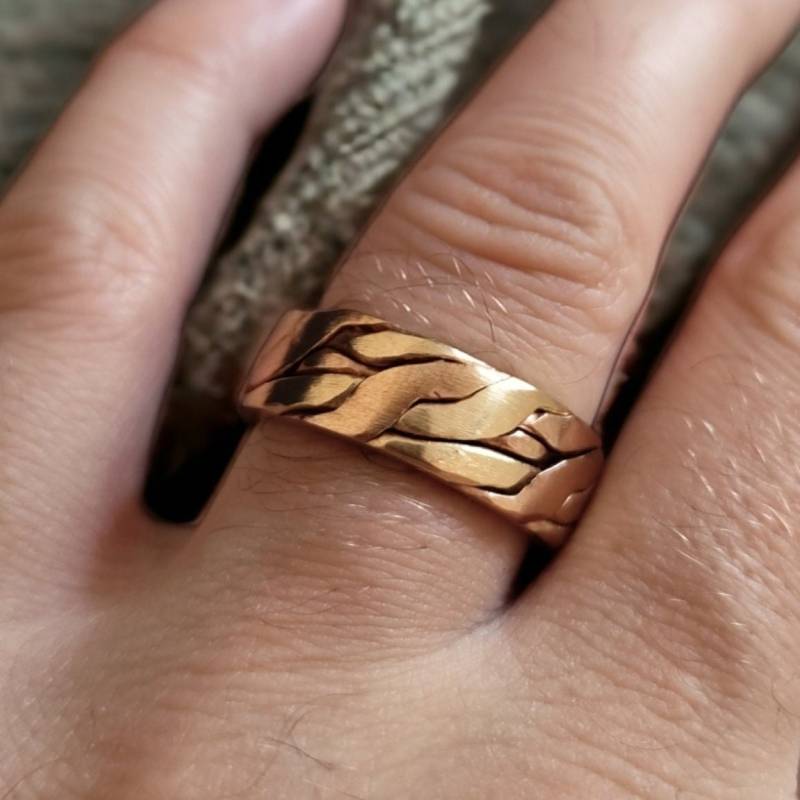 Schöner Massiver Bronzering, Wikingerring, Mittelalterlicher Ring Aus Geflochtener Und Geschmiedeter Bronze Der Größe 46-62 von DerBronzeSchmied