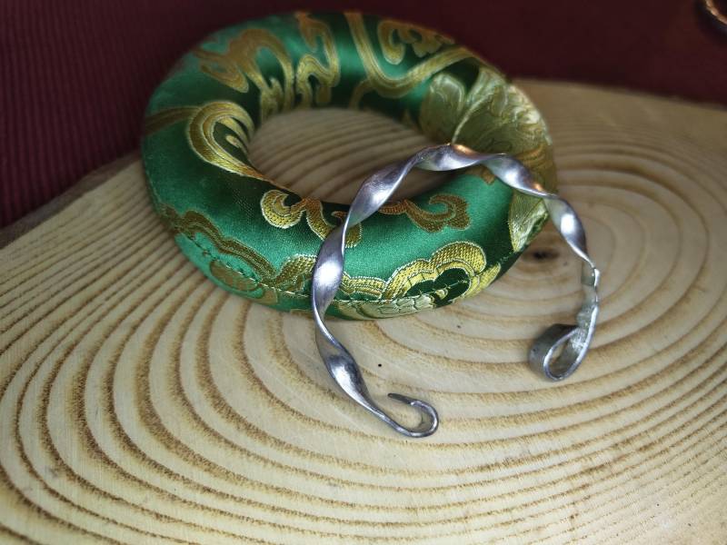 Silberarmreif Rustikal Manschette, Wikinger Aus 935Er Silber 14cm-20cm X 6mm 1mm Für Verschiedene Gelenkdurchmesser Silberarmreif Rustikal Manschette, Wikinger Aus 935Er Silber 14cm-20cm X 6mm 1mm Für Verschiedene Gelenkdurchmesser von DerBronzeSchmied