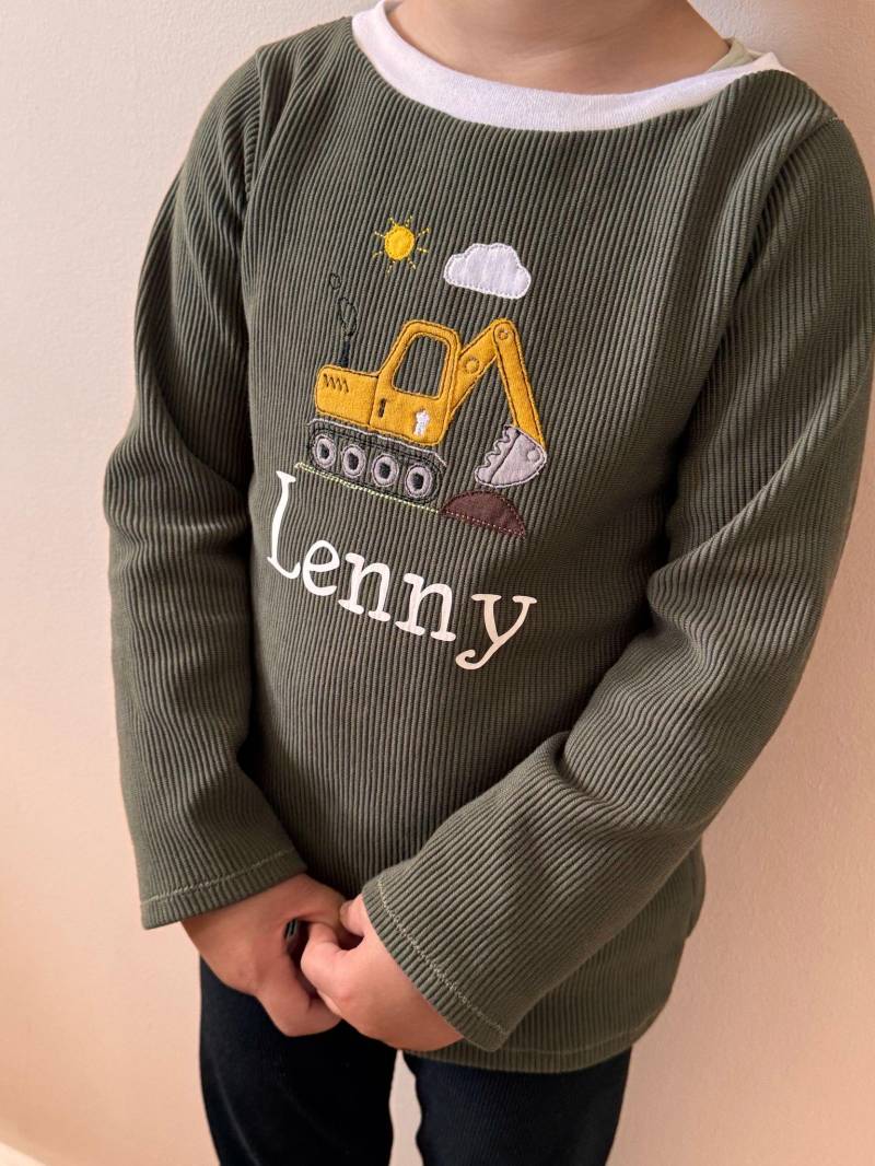 Langarmshirt Baustelle Kinder Babys Bagger Name Grün Gelb Set Pullover Baumwolle Personalisiert Geschenk Geburtstag von DerLiebeWegen22