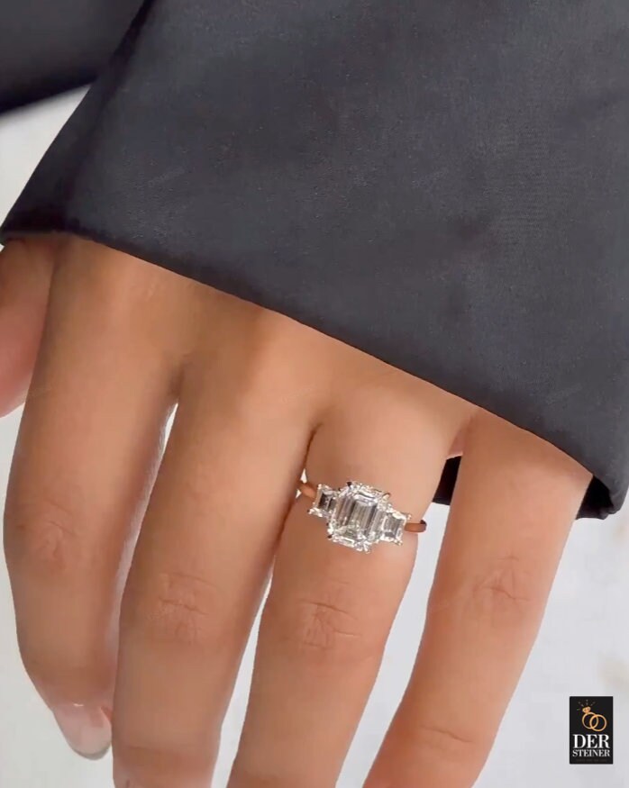 2.4Ct Emerald Cut Engagement Ring| Lab Grown Diamond Promise Ring For Her| Gold Ring | Statement Three Stone von DerSteiner