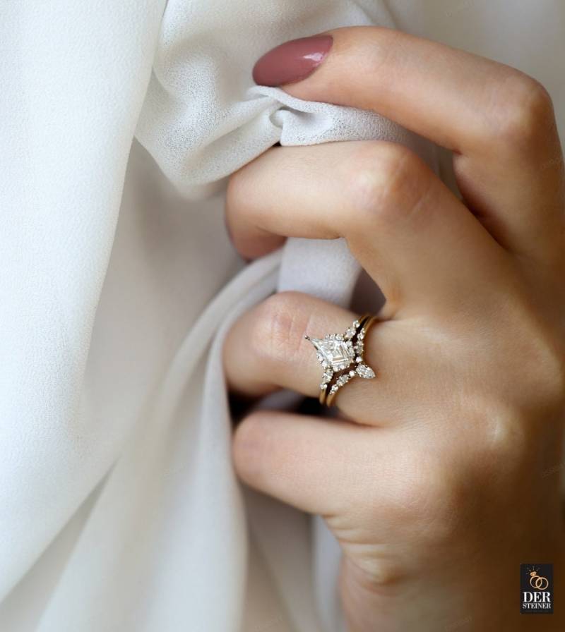 Bridal Set Ring|Kite Diamond Wedding Ring|Wedding Band|Lab Grown Diamond Ring| Promise Ring |Wave Pattern|statement Flush Fit Setting von DerSteiner