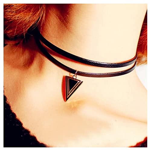 Dervivea Gothic Geschichtetes Leder Choker Halskette Kurz Schwarzes Dreieck Anhänger Halskette Punk Lederschnur Halskette Geometrisches Dreieck Kragen Halskette Schmuck Für Frauen Und Mädchen von Dervivea