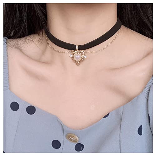 Dervivea Gothic Samt Choker Halskette Herz Anhänger Kragen Halskette Geschichtet Schwarz Samt Choker Halskette Viktorianische Perle Choker Halskette Schmuck Für Frauen Und Mädchen von Dervivea