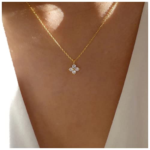 Dervivea Minimalistische Cz Kristall Halskette Mini Solitaire Halskette Gold Geometrisch Strass Anhänger Halskette Quadratisch Kristall Choker Halskette Schmuck Für Frauen Und Mädchen von Dervivea