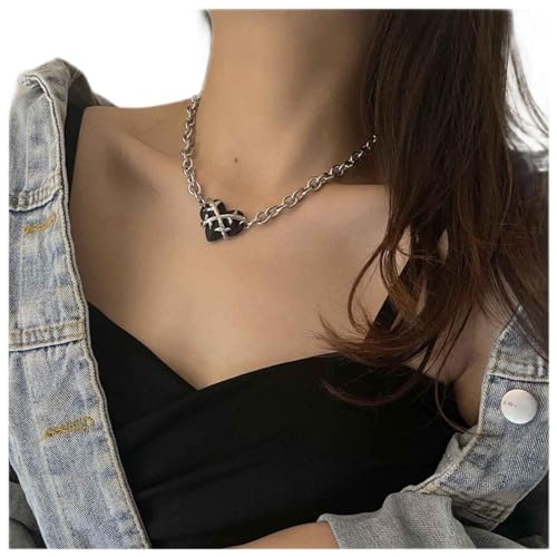 Dervivea Punk Black Heart Halskette Kette Silber Panzerkette Halskette Herz Anhänger Halskette Hip Hop Love Heart Choker Halskette Schmuck für Frauen und Teenager Mädchen von Dervivea