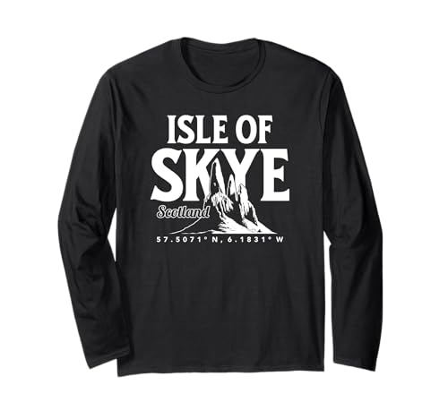 Isle of Skye Scotland Old Man of Storr Koordinaten Langarmshirt Isle of Skye Scotland Old Man of Storr Koordinaten Langarmshirt von Desert Merch Isle of Skye Scotland Shop