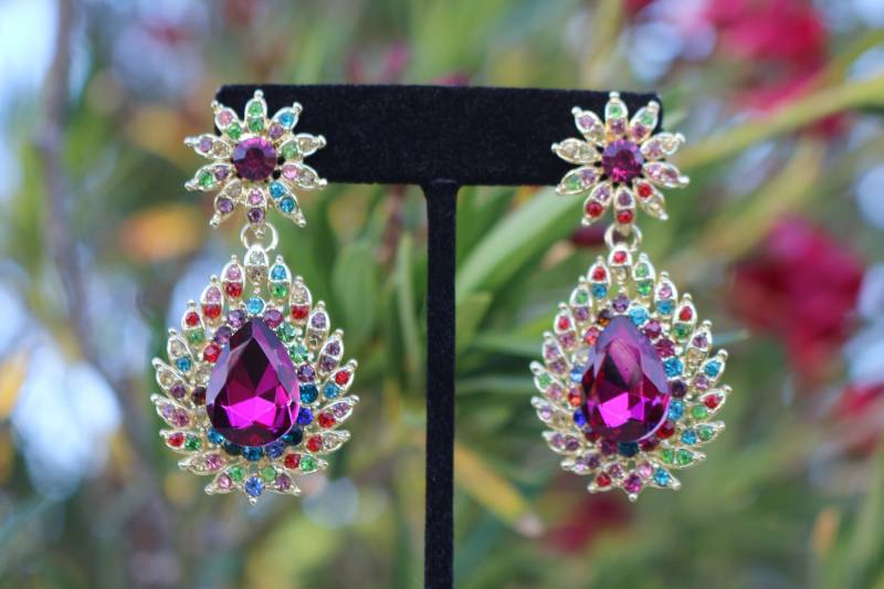 Multi Farbe Ohrringe, Fuchsia Strass Spaß Mode Ohrringe von DesertRoseDesigns10