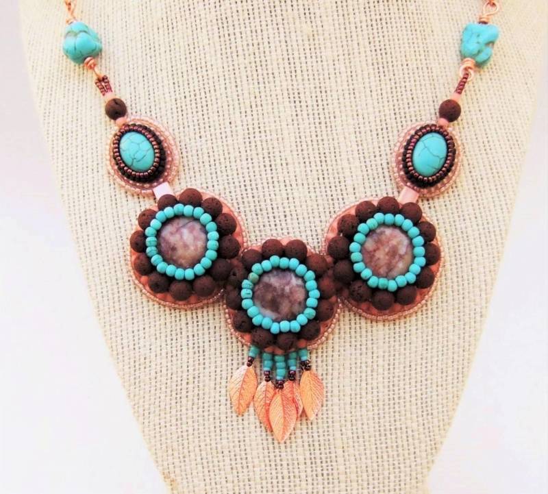 Gestickte Halskette Mit Southwestern Beads von DesertSunriseCreativ