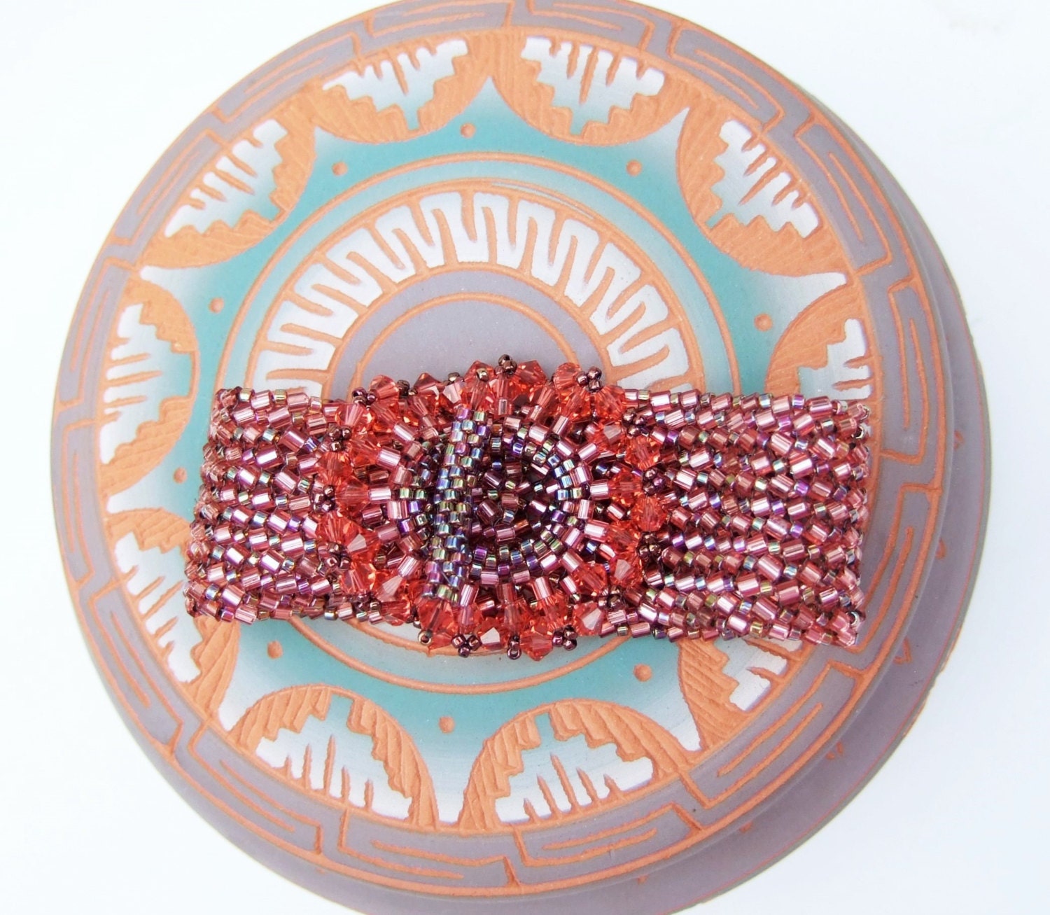 Glitzerndes Gewebtes Korallen Armband Glitzerndes Gewebtes Korallen Armband von DesertSunriseCreativ