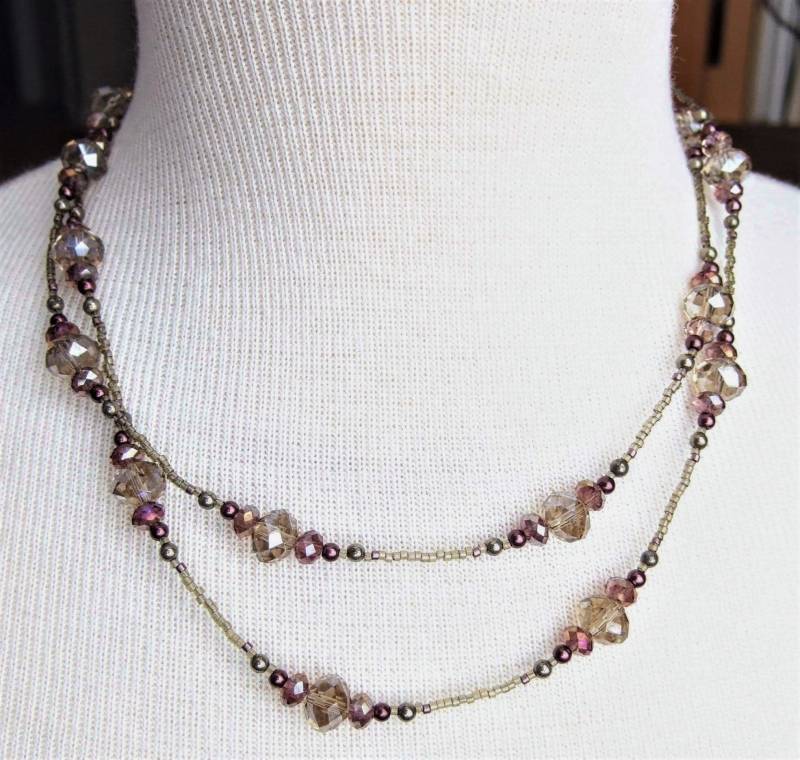 Lange Kristallhalskette, Neutrale Farben Lange Kristallhalskette, Neutrale Farben von DesertSunriseCreativ