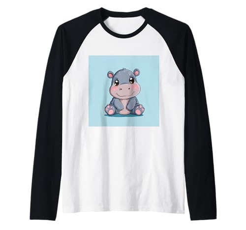 Niedliches Cartoon-Nilpferd im Chibi-Stil süßes Baby-Nilpfer Raglan Niedliches Cartoon-Nilpferd im Chibi-Stil süßes Baby-Nilpfer Raglan von Design Hippopotamus cute theme