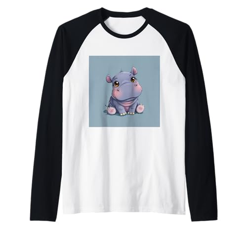 Niedliches Cartoon-Nilpferd im Chibi-Stil süßes Baby-Nilpfer Raglan Niedliches Cartoon-Nilpferd im Chibi-Stil süßes Baby-Nilpfer Raglan von Design Hippopotamus cute theme