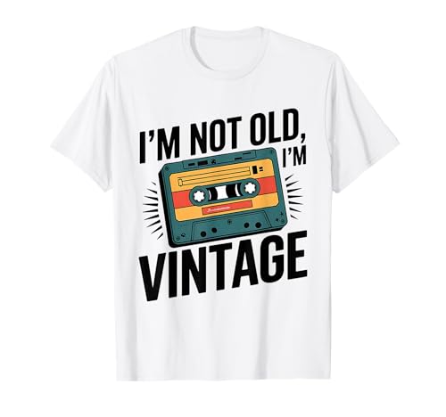 I m not Old i m vintage eine klassische Kassette mit alter Musik T-Shirt von Design by artefactus.ch swiss made