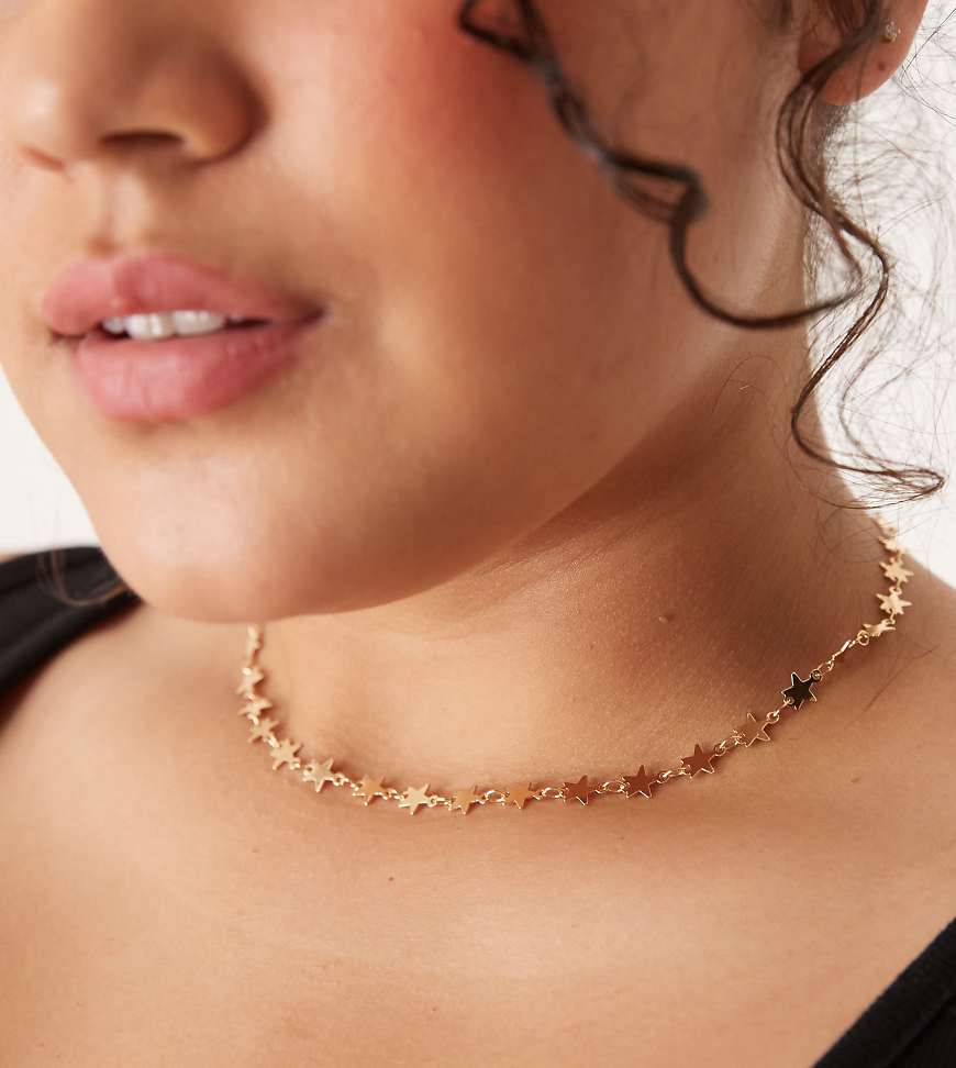 DesignB London Curve - Choker-Halskette in Goldoptik mit kleinen Sterngliedern-Goldfarben von DesignB London Curve