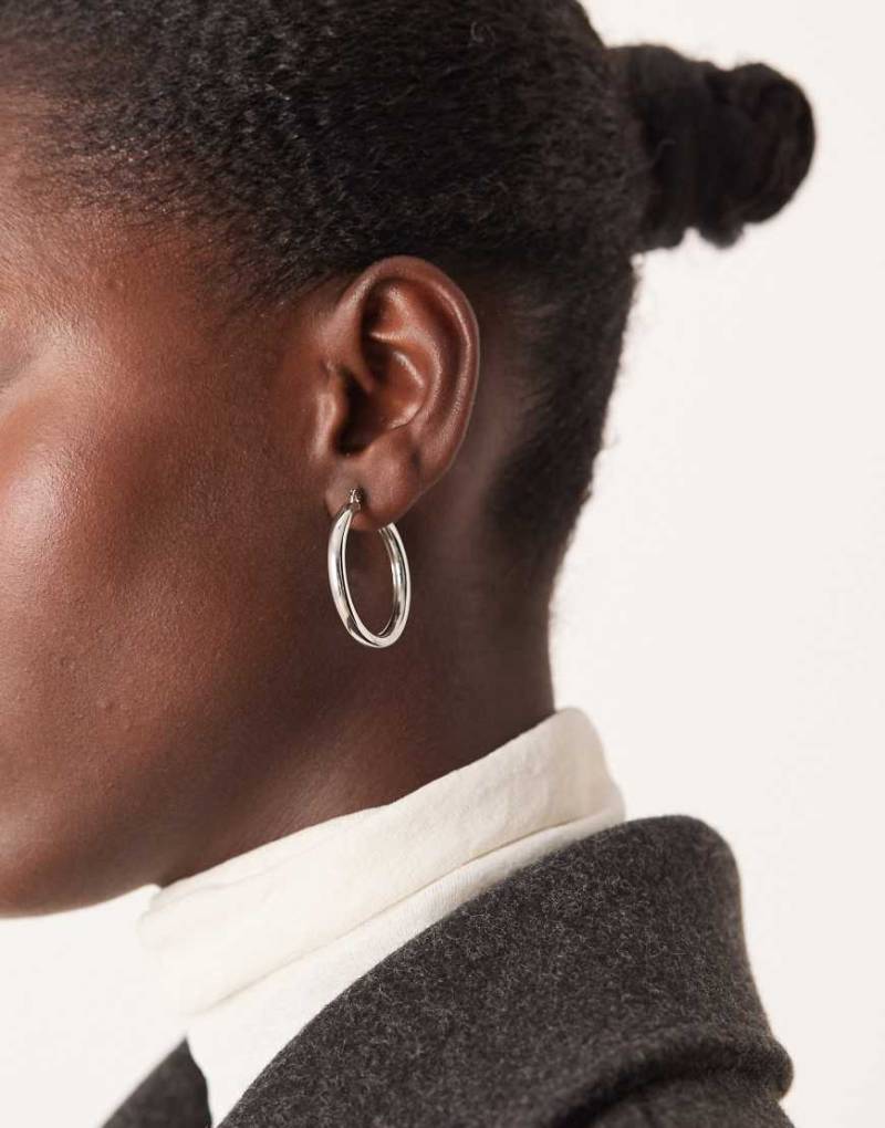 DesignB London - Creolen in Silberoptik, 33 mm von DesignB London