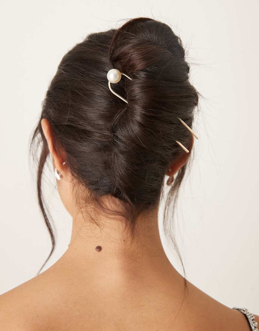 DesignB London - Französische Haarnadel in Goldoptik mit Perlendetail-Goldfarben von DesignB London