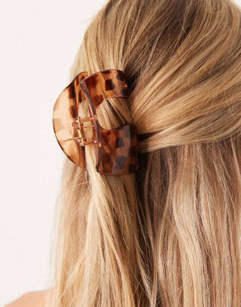 DesignB London - Gebogene Haarklammer in Braun mit Animalprint-Brown von DesignB London
