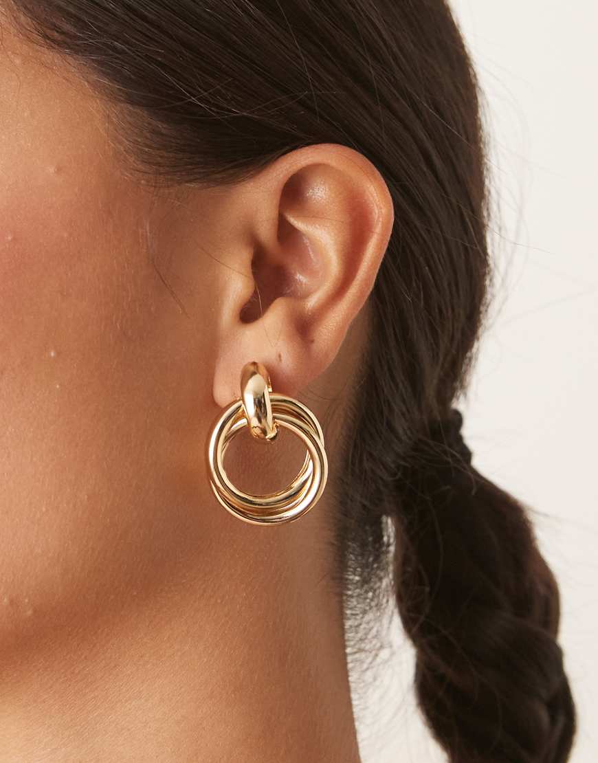 DesignB London - Goldfarbene Ohrringe mit doppeltem Türklopfer-Design von DesignB London