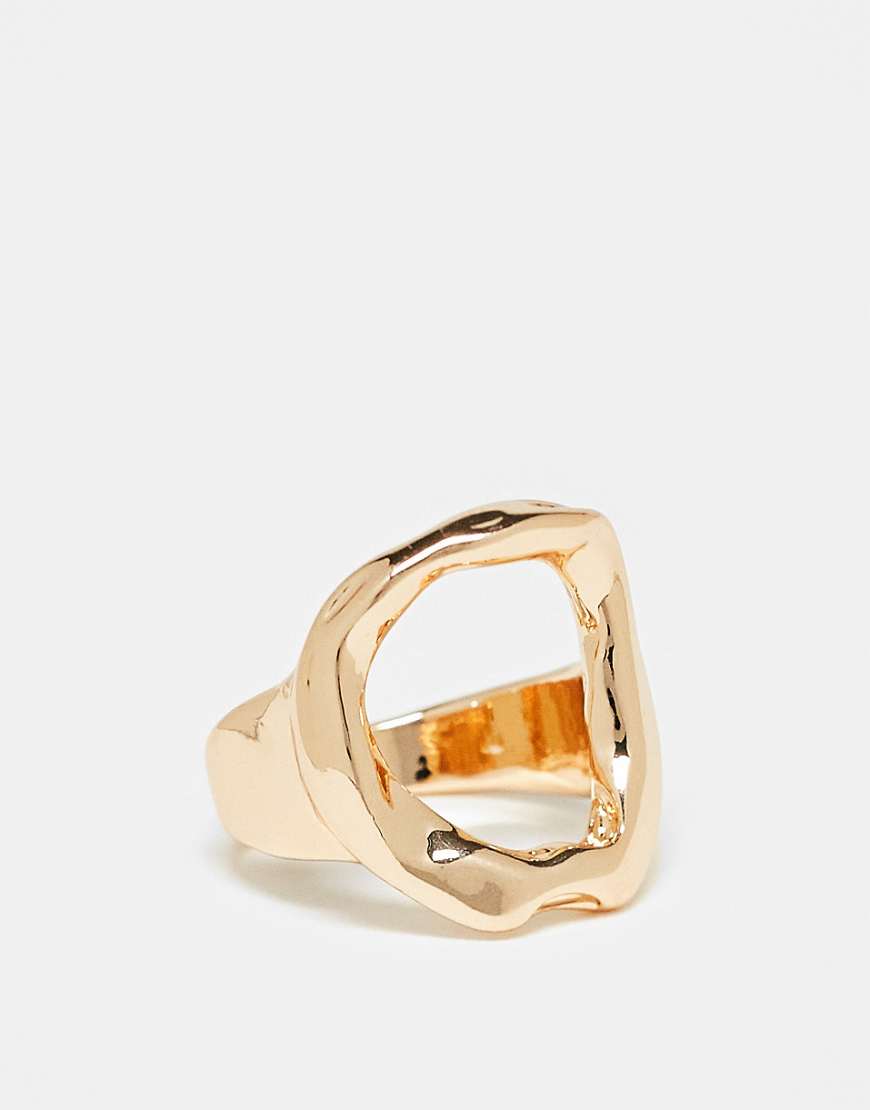DesignB London - Goldfarbener Ring in geschmolzenem Design DesignB London - Goldfarbener Ring in geschmolzenem Design von DesignB London