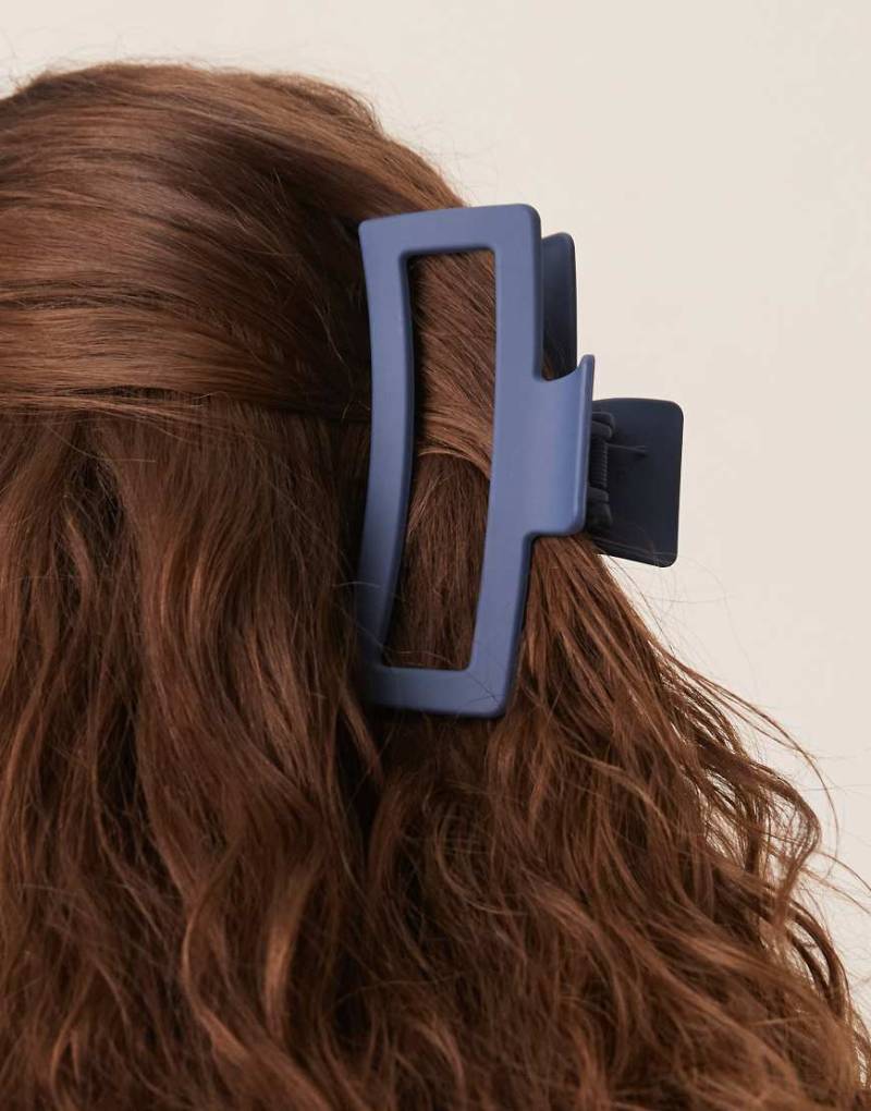 DesignB London - Große Haarklammer in Navy-Marineblau von DesignB London