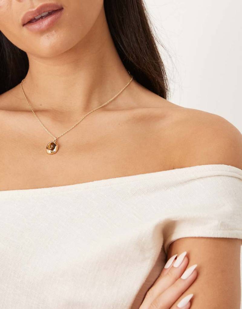 DesignB London - Halskette in Gold mit Tigerauge-Anhänger-Goldfarben von DesignB London