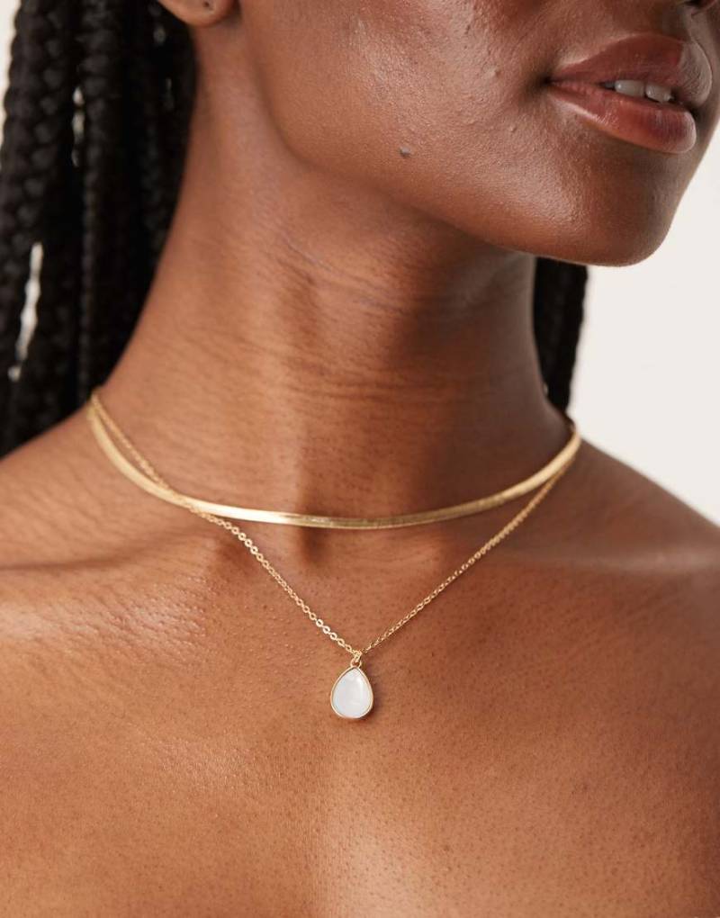 DesignB London - Mehrreihige Halskette in Gold-Optik mit Halbedelsteinen-Goldfarben von DesignB London