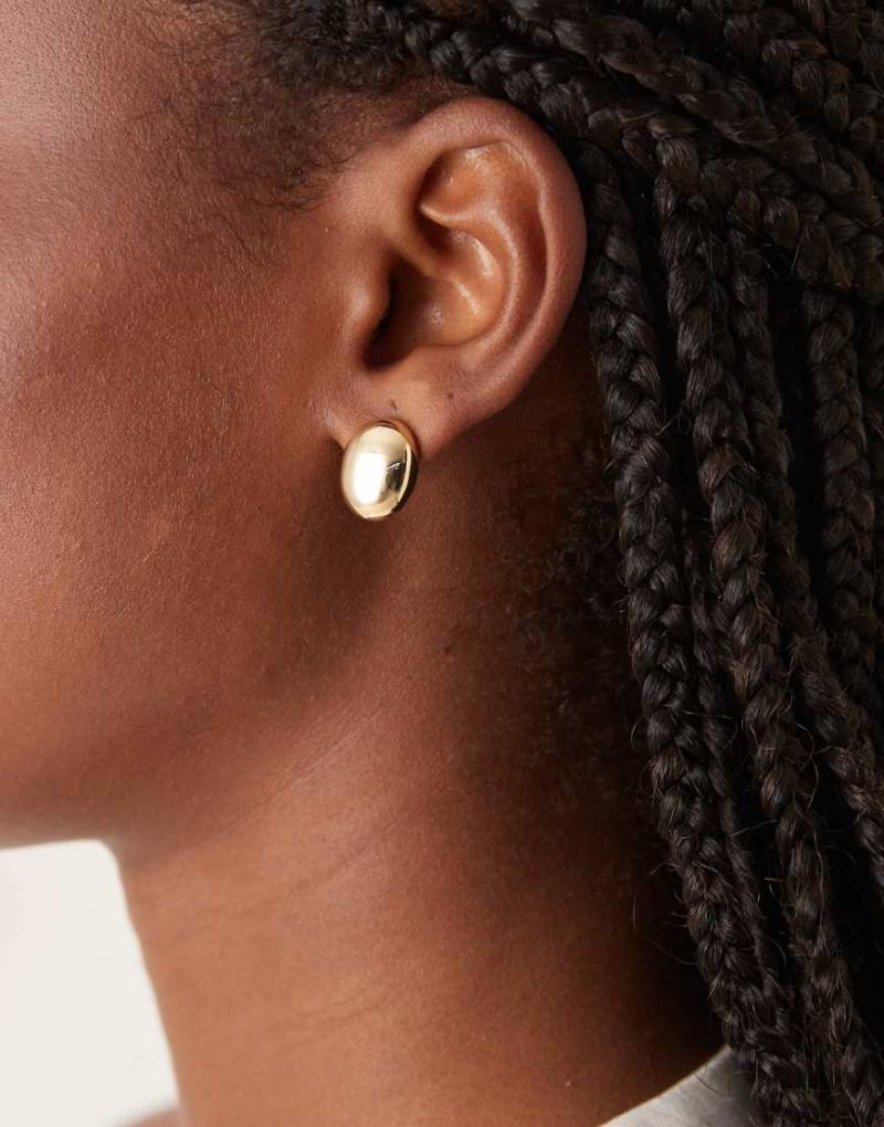 DesignB London - Ohrstecker in Goldoptik mit Kuppeldesign-Goldfarben von DesignB London