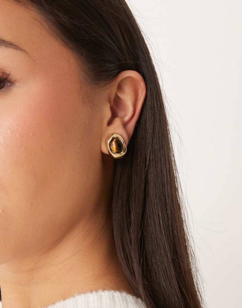 DesignB London - Ohrstecker in Goldoptik mit bernsteinfarbenem Stein im Tigerauge-Design-Goldfarben von DesignB London