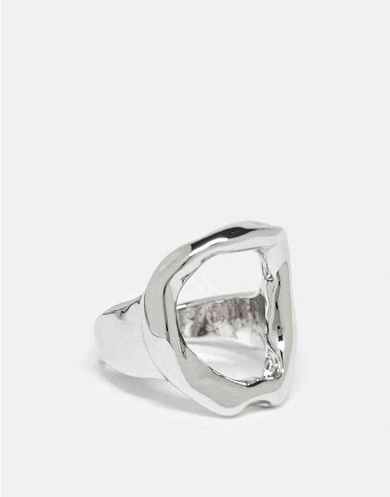 DesignB London - Silberfarbener Ring im geschmolzenem Design von DesignB London