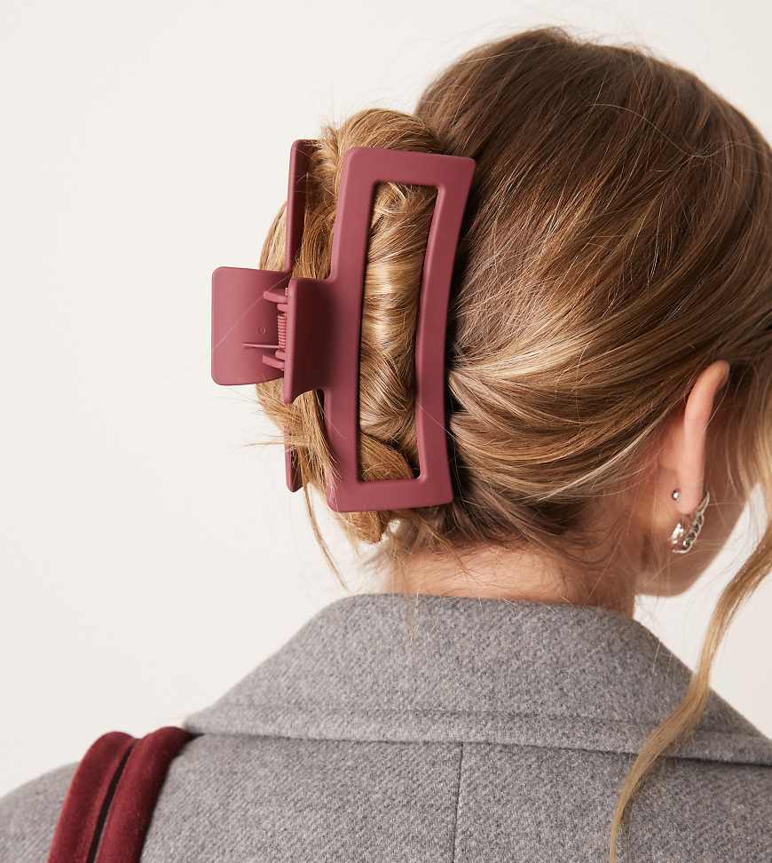 DesignB London - XL-Haarklammer in mattem Burgunderrot von DesignB London