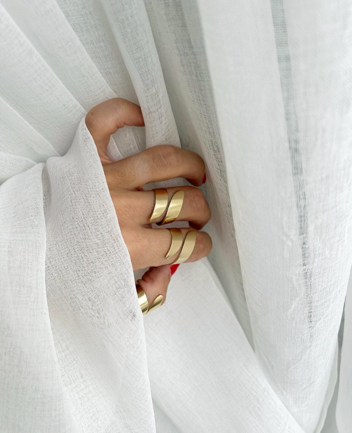 Brass Ring - Timeless Boho Statement Piece, Chic Element For Any Outfit, Perfect Gift Anniversary Or Birthday, Bohemian Jewelry Brass Ring - Timeless Boho Statement Piece, Chic Element For Any Outfit, Perfect Gift Anniversary Or Birthday, Bohemian Jewelry von DesignByMayaDE