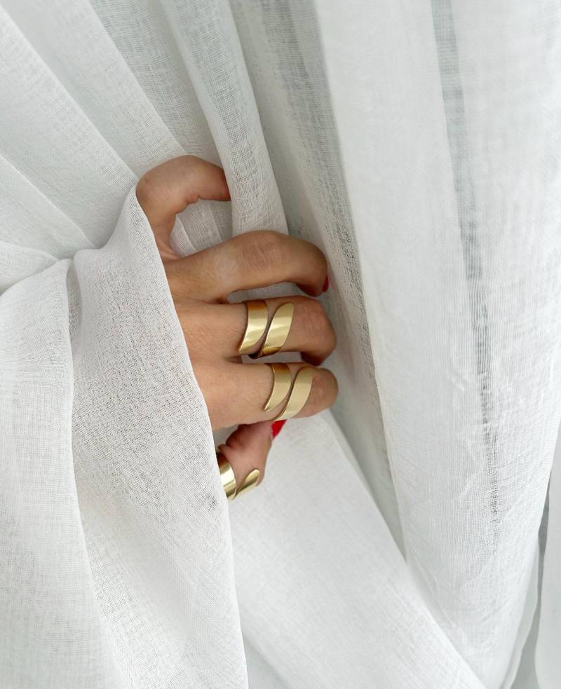 Brass Ring - Timeless Boho Statement Piece, Chic Element For Any Outfit, Perfect Gift Anniversary Or Birthday, Bohemian Jewelry Brass Ring - Timeless Boho Statement Piece, Chic Element For Any Outfit, Perfect Gift Anniversary Or Birthday, Bohemian Jewelry von DesignByMayaDE