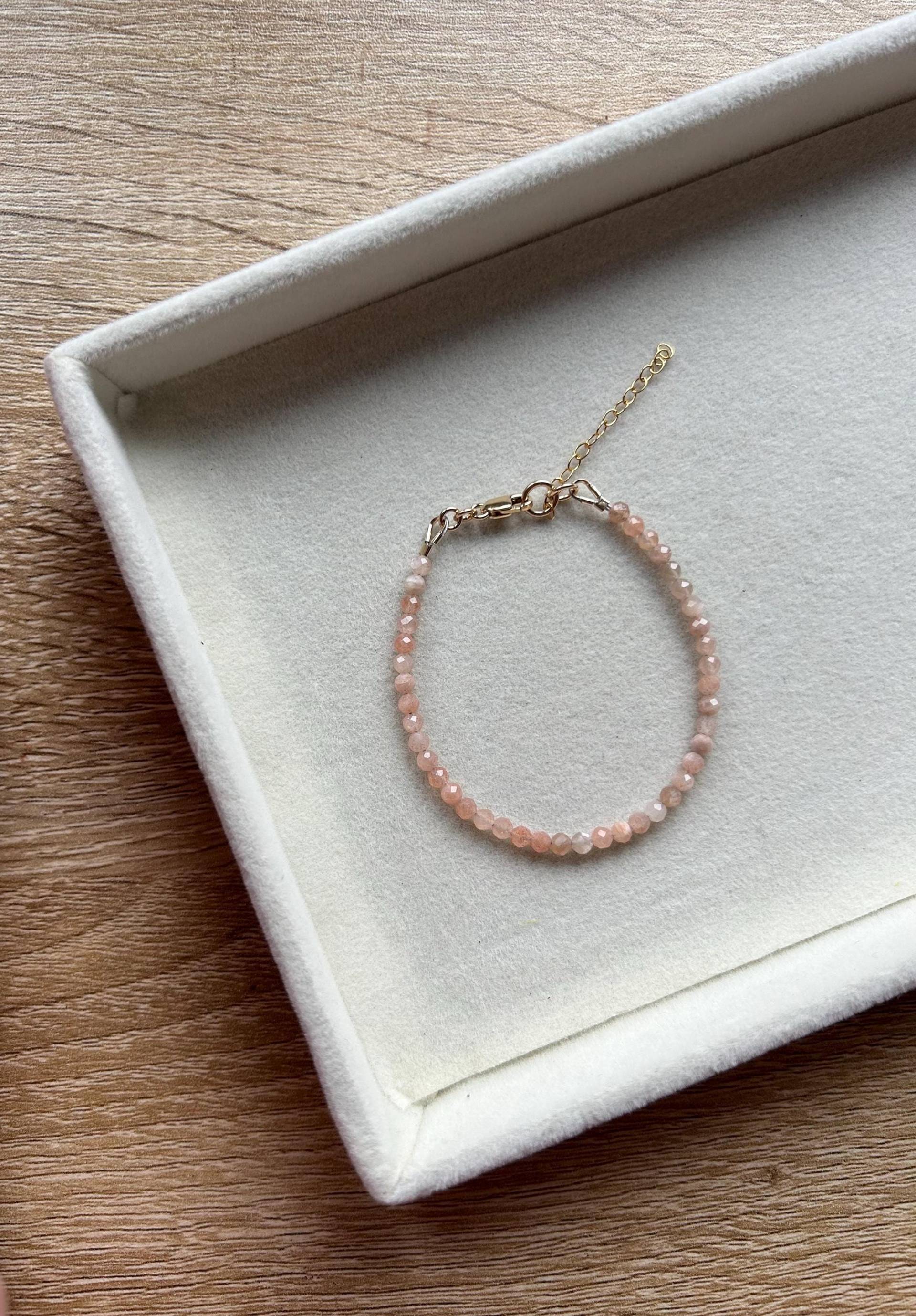 Gemstone Bracelet | 14K Gold Filled Never Take Off No Fade Sunstone Gemstone Bracelet | 14K Gold Filled Never Take Off No Fade Sunstone von DesignByMayaDE