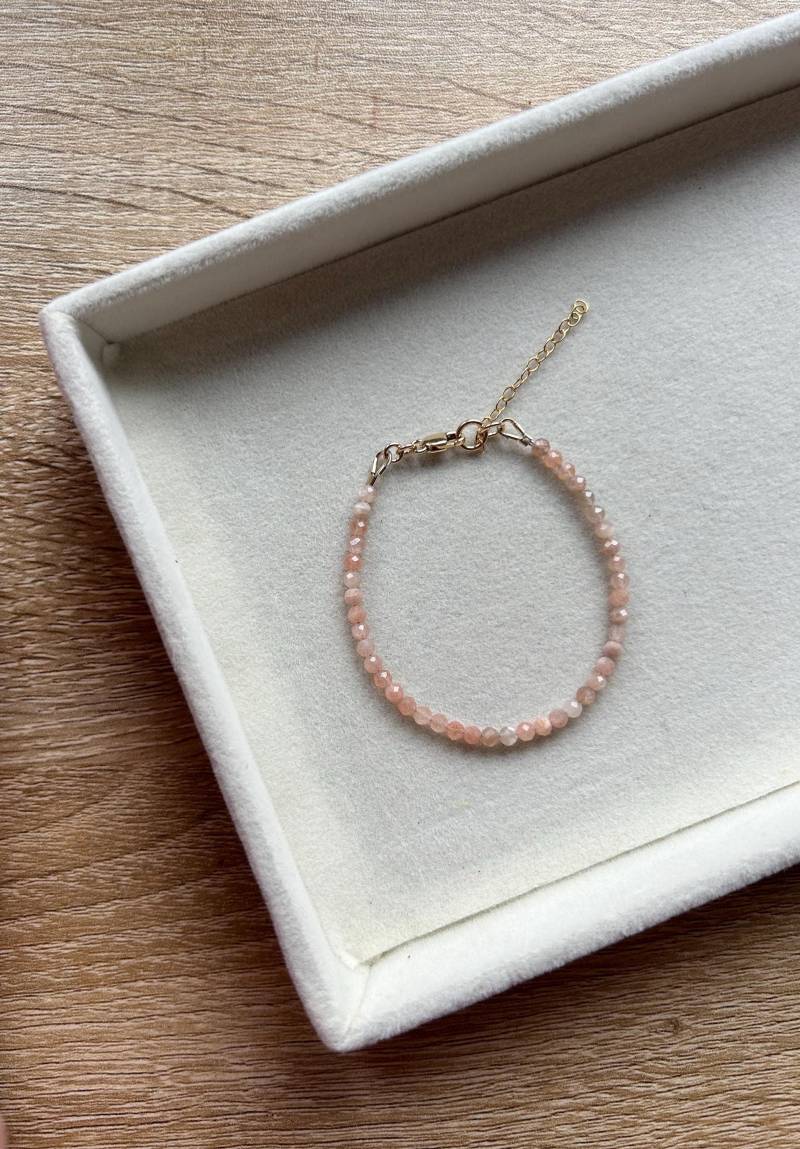 Gemstone Bracelet | 14K Gold Filled Never Take Off No Fade Sunstone Gemstone Bracelet | 14K Gold Filled Never Take Off No Fade Sunstone von DesignByMayaDE