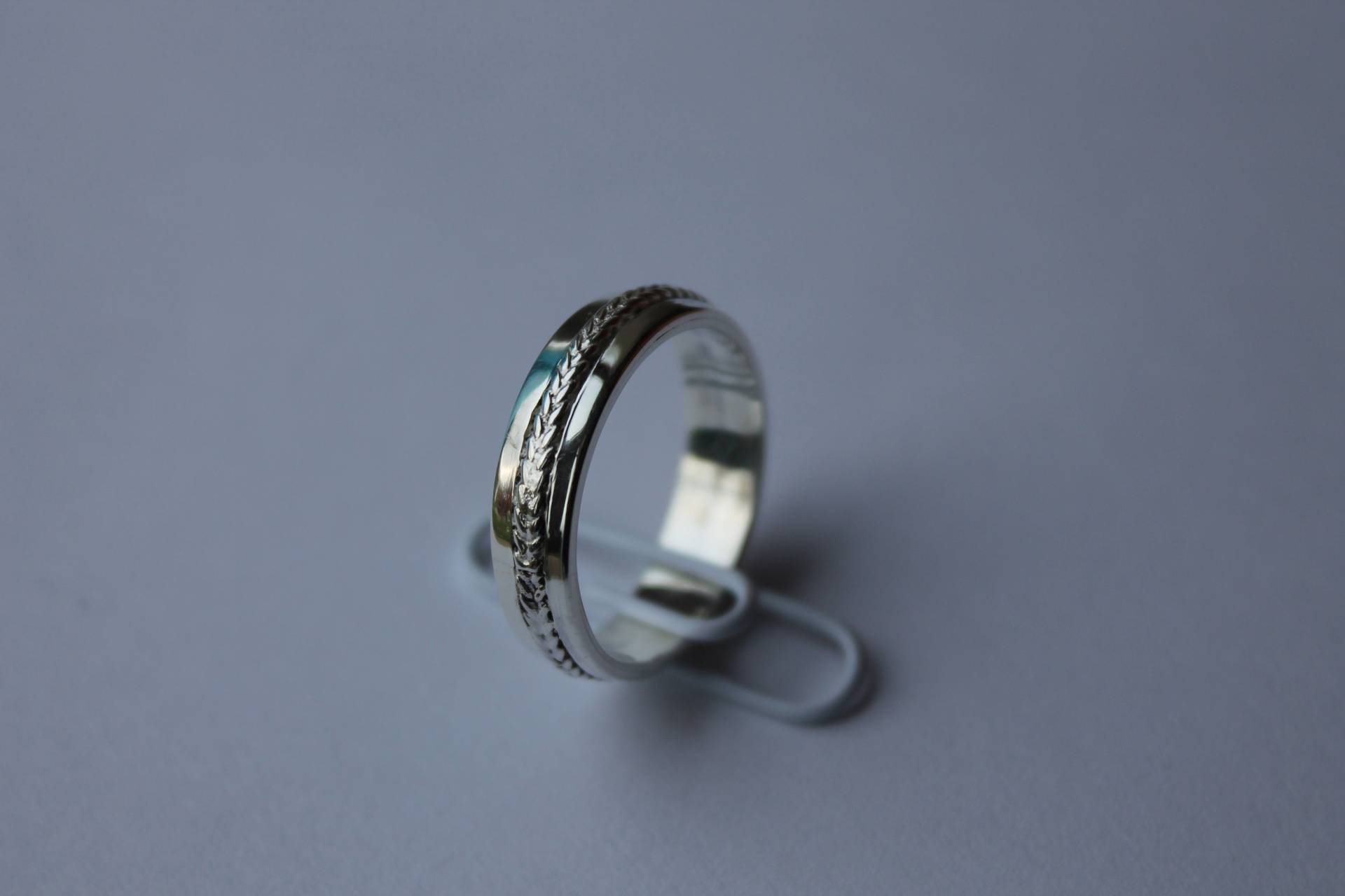Silver Ring With Plait Design Silver Ring With Plait Design von DesignCraftJewellery