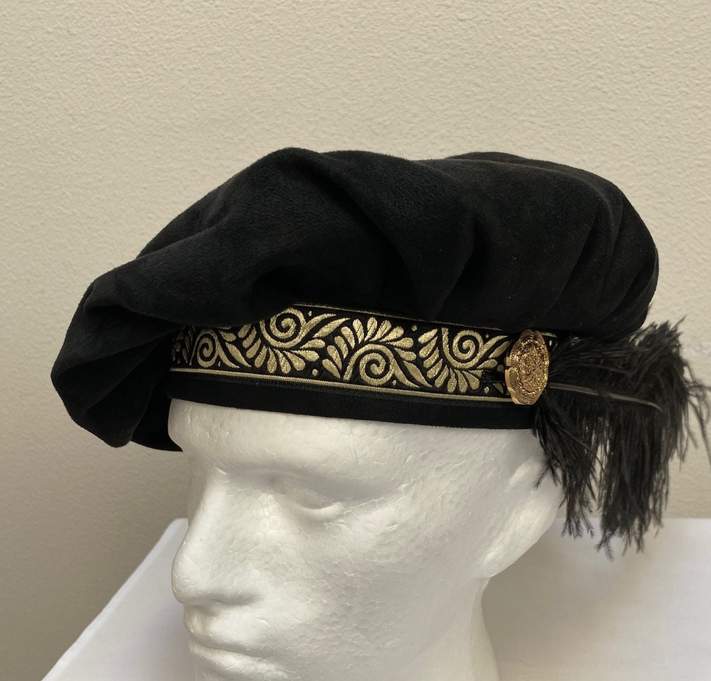 Neue Erwachsene Renaissance Mittelalter Tudor Elizabethan Revolutionäre Schwarze Wildleder Stoff Muffin Dichter Floppy Hut Kappe Kostüm Cosplay Neue Erwachsene Renaissance Mittelalter Tudor Elizabethan Revolutionäre Schwarze Wildleder Stoff Muffin Dichter Floppy Hut Kappe Kostüm Cosplay von DesignEvent