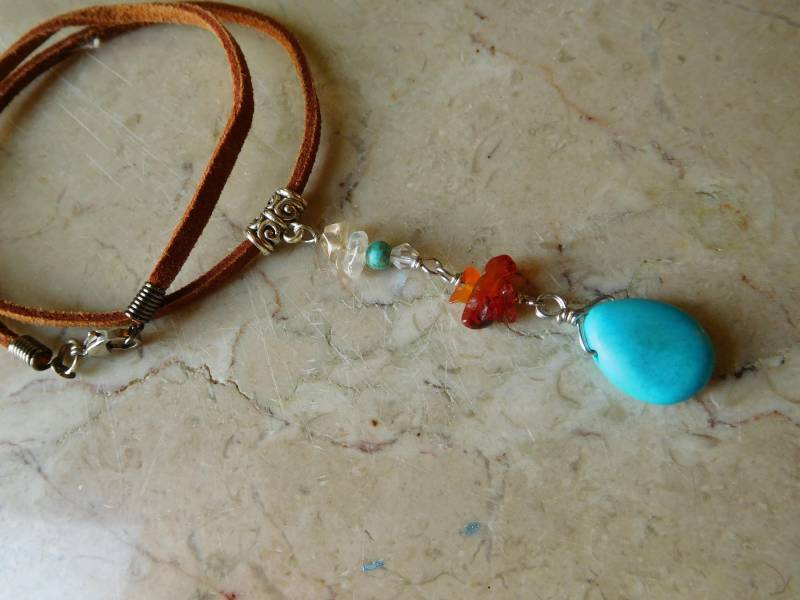 Braune Wildleder Leder Halsband Mit Türkis Steinen, Charosky-Kristall-Perlen, #n00110 von DesignImagesLLC