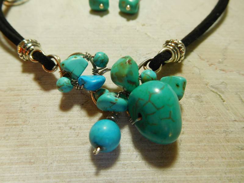 Schwarz Leder Halskette Set Aus Sterling Silber Draht Kritzeln Form Mit Türkis Steinen #nbes00107 von DesignImagesLLC