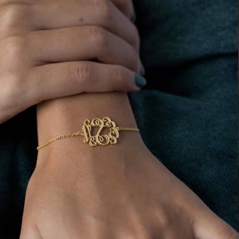 Monogram Bracelet, Initial Family Name Monogrammed Jewelry, Personalized Christmas Gift von DesignJewelryTAYANNA