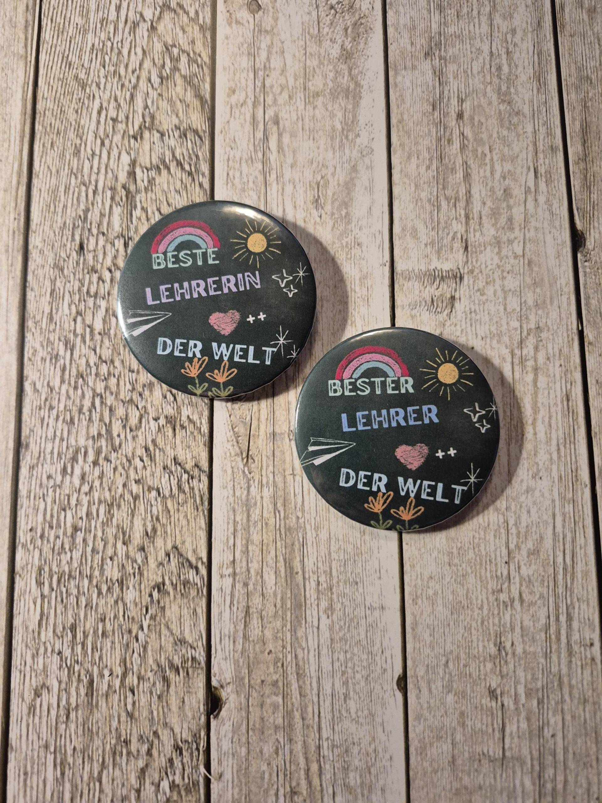 Button/Pin Beste Lehrerin/ Lehrer Der Welt Button/Pin Beste Lehrerin/ Lehrer Der Welt von DesignKoeppchen