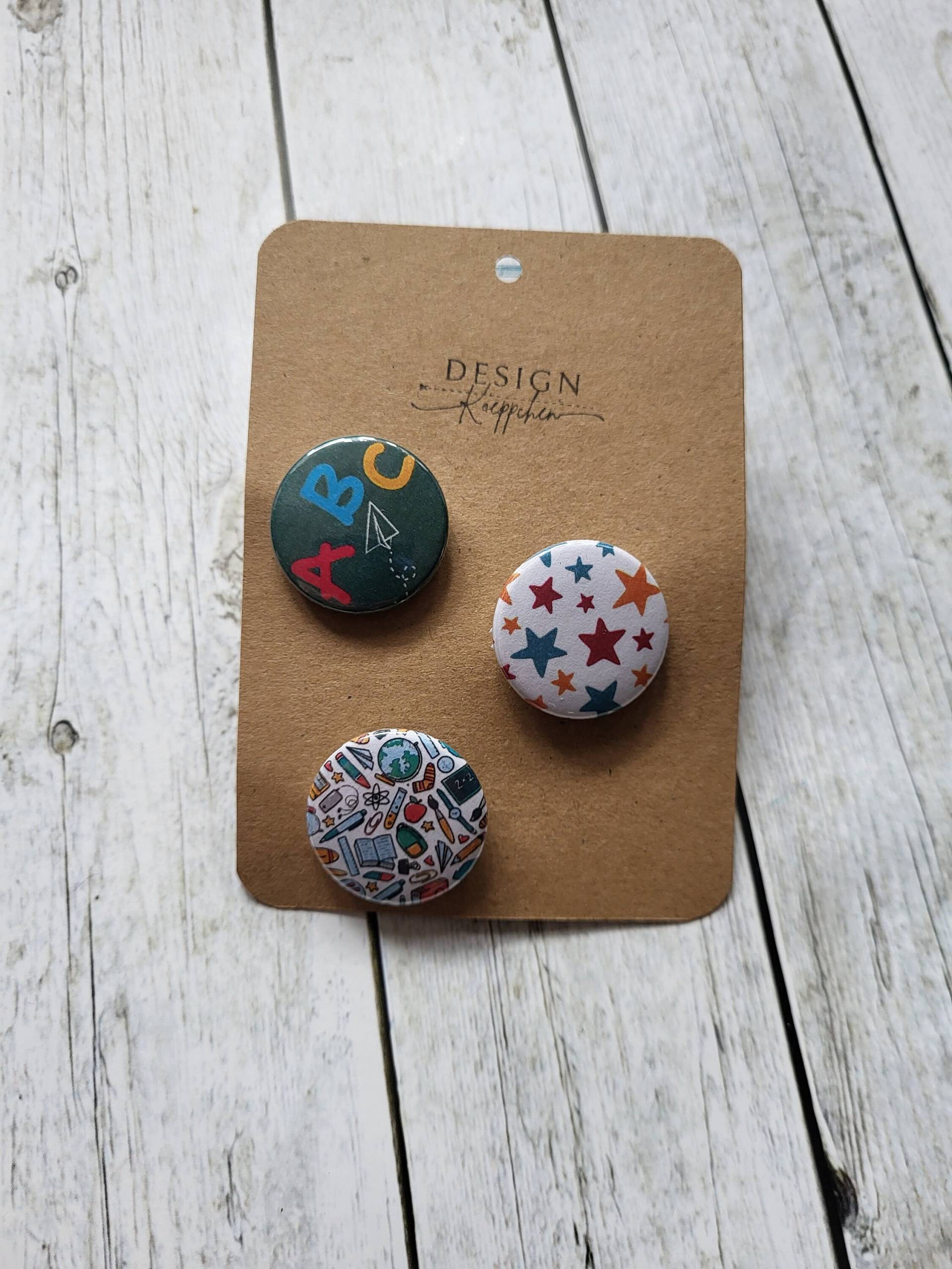 Button Set/ Pin Set Schulanfang Einschulung Button Set/ Pin Set Schulanfang Einschulung von DesignKoeppchen