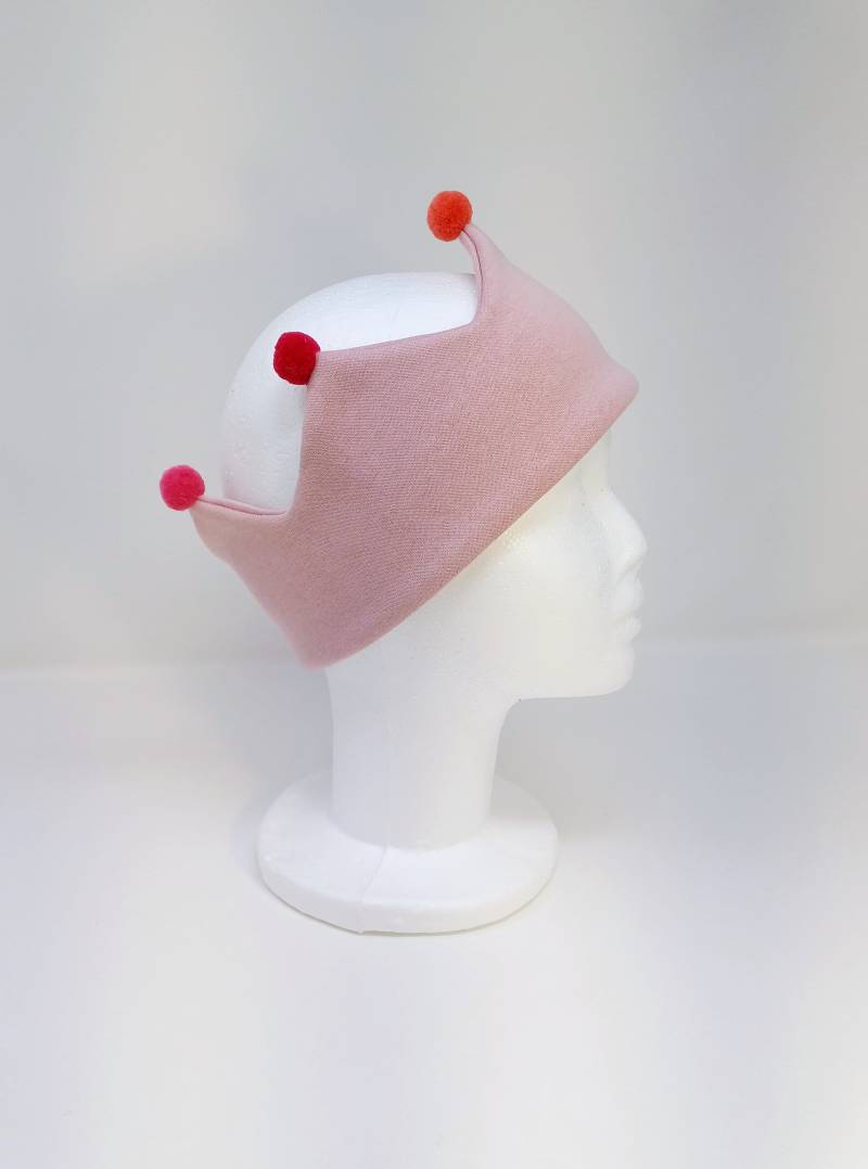 Weiches, Breites, Rosa Kinder Stirnband, Krone Mit Bunten Pom Poms von DesignLindaShop