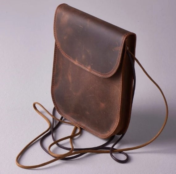 Leder Umhängetasche Handgemachte Kalbsleder Reisetasche - Verstellbarer Riemen von DesignZano