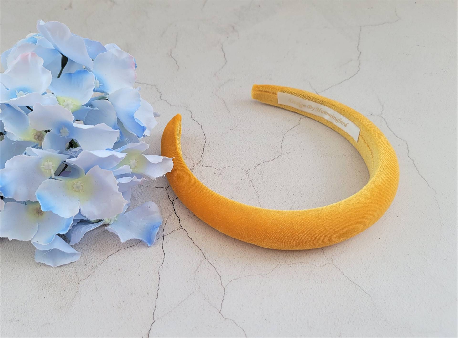 Ringelblumen Gelb Gepolstertes Stirnband Haarband Aus Samt Mit Plüsch Abgerundetes Polster 2, 5 cm Breit von DesignbyHummingbird