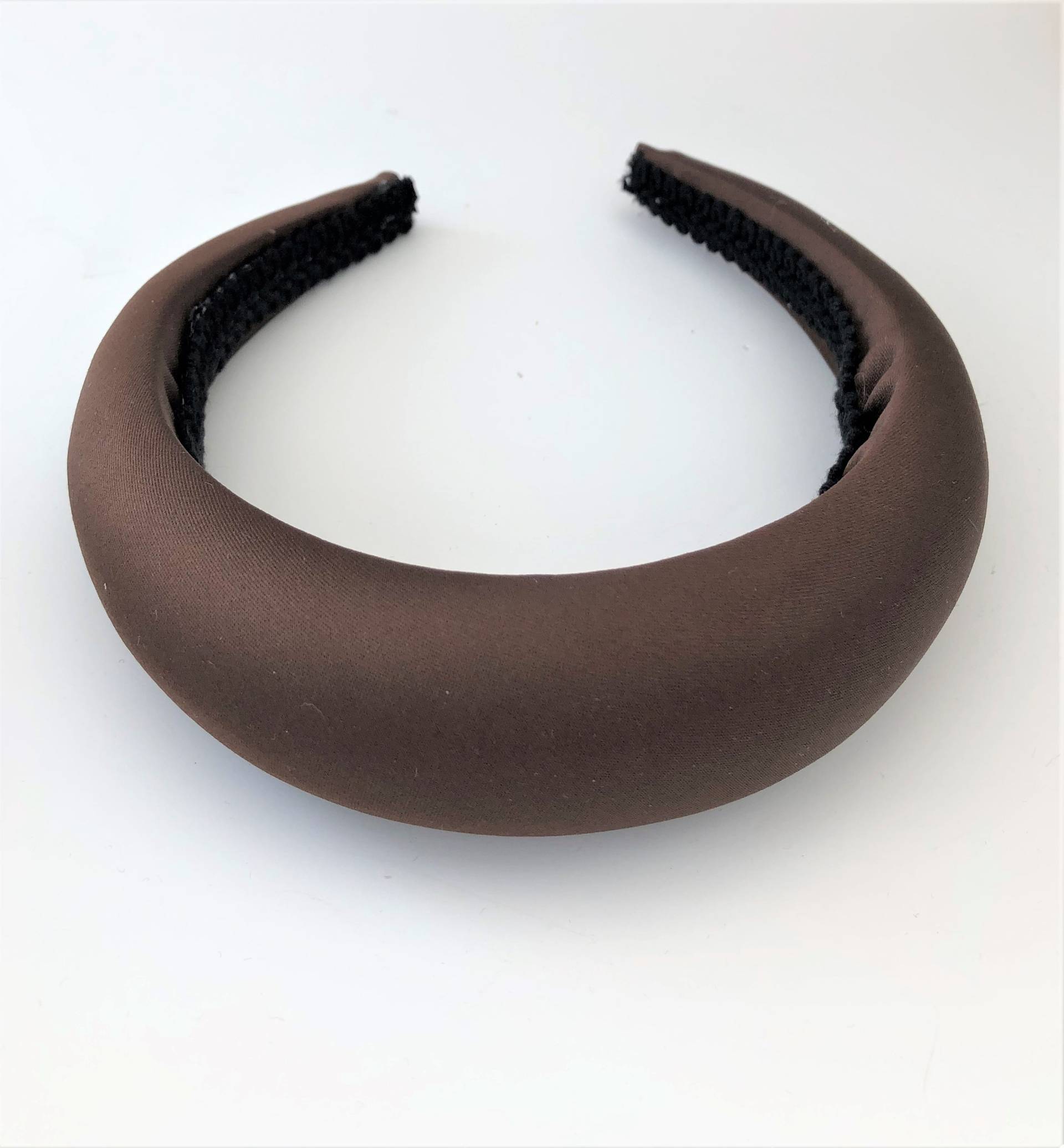 Schokobraun Duchess Satin Gepolstertes Haarband, 4 cm von DesignbyHummingbird