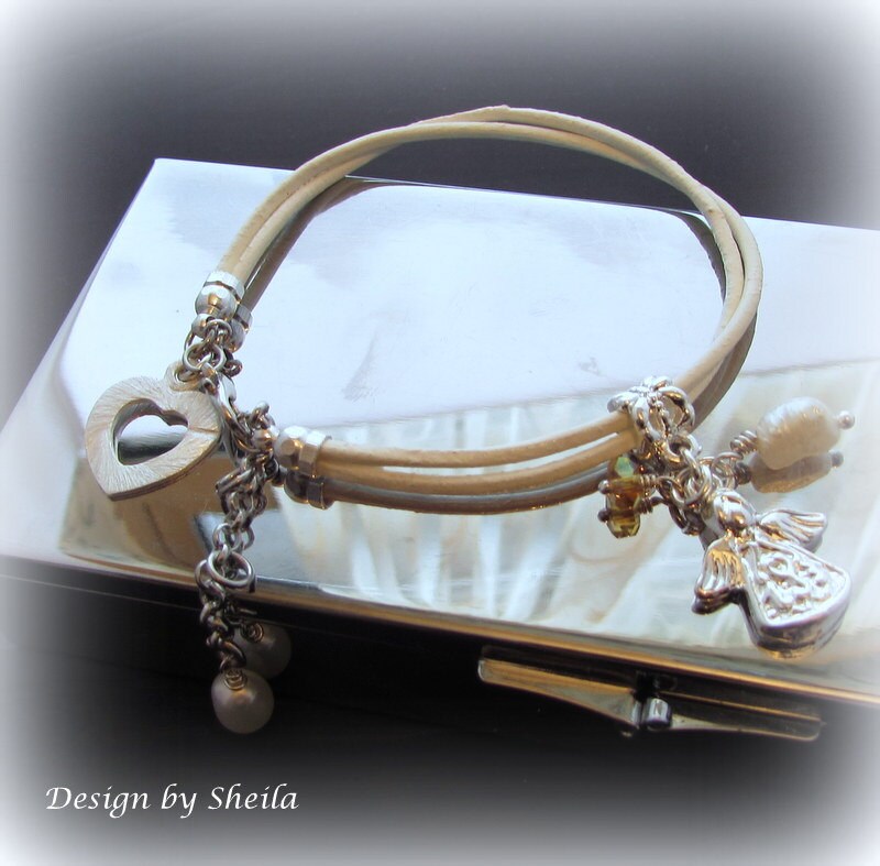 Leder Und Engel-Bettelarmband Leder Und Engel-Bettelarmband von DesignbySheila