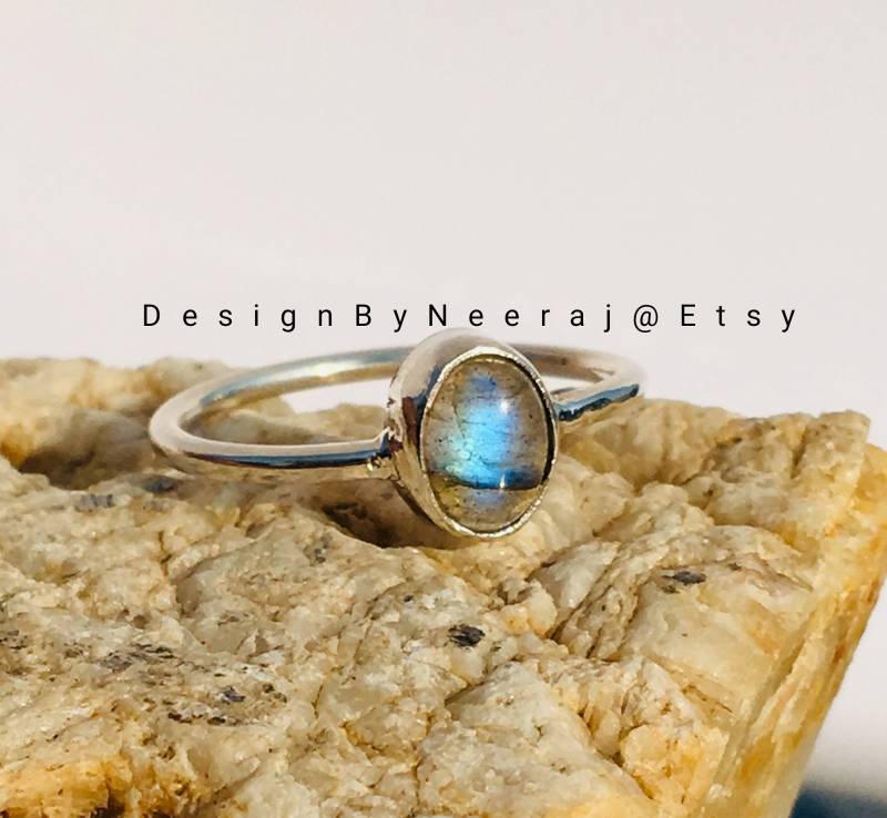 Natürlicher Labradorit Ring, 925 Massiv Sterling Silber Boho Oval Ring Für Frauen, Silberring, Designer von Designbyneeraj